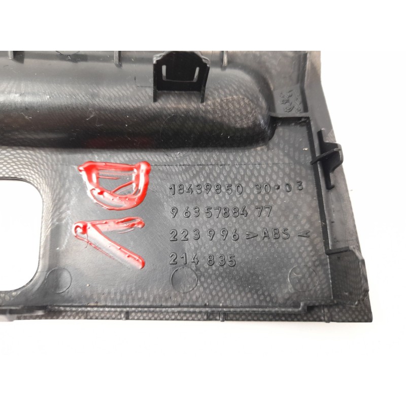 Recambio de moldura para peugeot 607 (s2) 2.0 16v hdi fap cat (rhr / dw10bted4) referencia OEM IAM 9635788477  