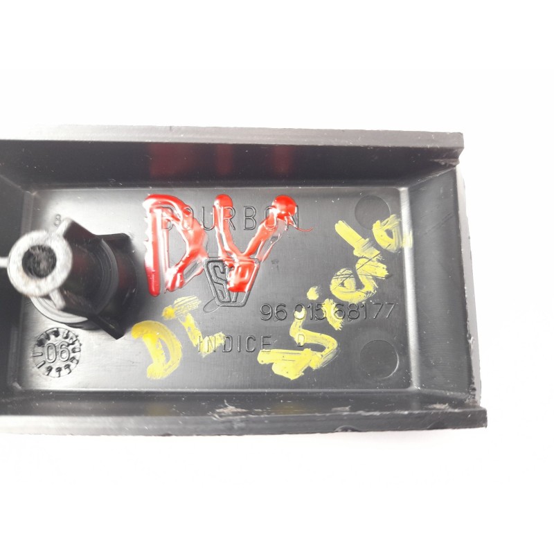 Recambio de moldura para peugeot 607 (s2) 2.0 16v hdi fap cat (rhr / dw10bted4) referencia OEM IAM 9601568177  