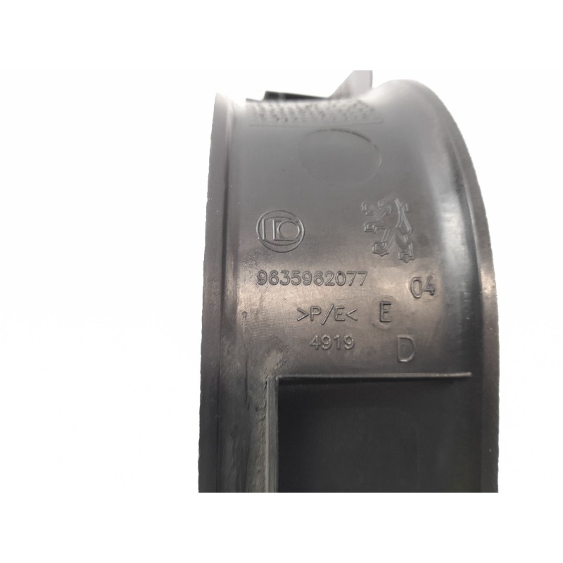 Recambio de moldura para peugeot 607 (s2) 2.0 16v hdi fap cat (rhr / dw10bted4) referencia OEM IAM 9635962077  