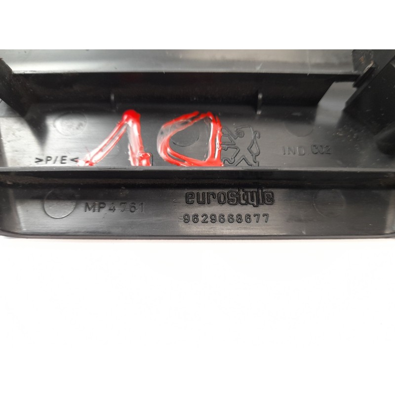 Recambio de moldura para peugeot 607 (s2) 2.0 16v hdi fap cat (rhr / dw10bted4) referencia OEM IAM 9629668677  