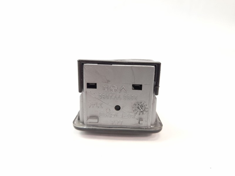 Recambio de luz interior para peugeot 206 berlina gti referencia OEM IAM 9607449080  