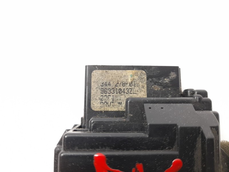 Recambio de mando limpia para peugeot 206 berlina gti referencia OEM IAM 96331043ZL  