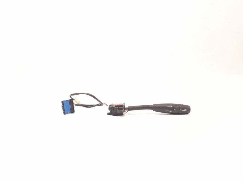 Recambio de mando radio para peugeot 206 berlina gti referencia OEM IAM 96250985ZL  
