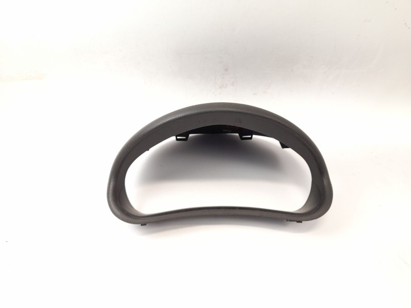 Recambio de moldura para peugeot 206 berlina gti referencia OEM IAM 9624233277  