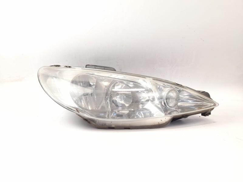 Recambio de faro derecho para peugeot 206 berlina gti referencia OEM IAM 9628666780  