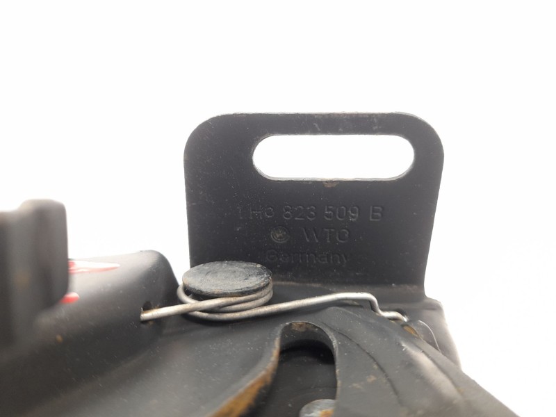 Recambio de cerradura capot para volkswagen golf iii (1h1) 1.9 tdi referencia OEM IAM 1H0823509B  
