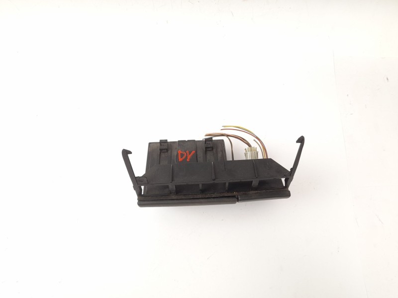 Recambio de cenicero para volkswagen golf iii (1h1) 1.9 tdi referencia OEM IAM 1H1857305  