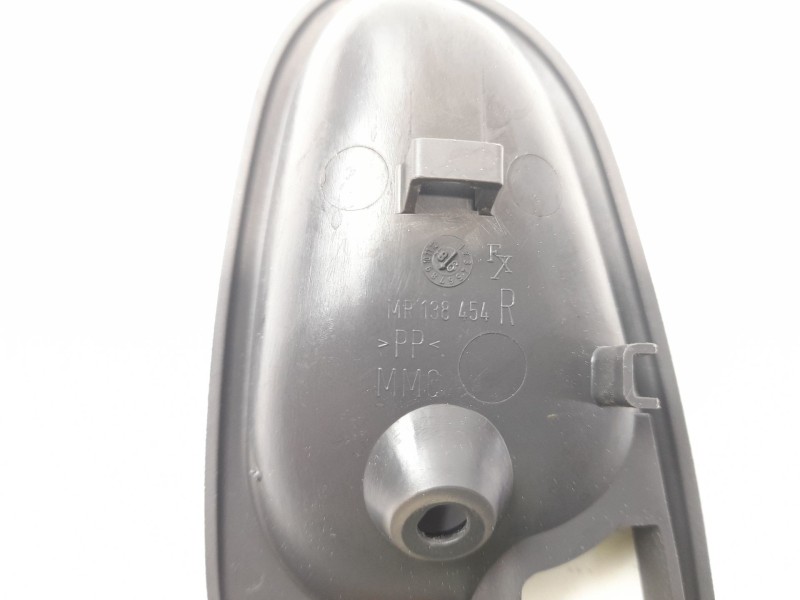 Recambio de moldura para mitsubishi space star monospace (dg_a) 1.8 gdi (dg5a) referencia OEM IAM MR138454  