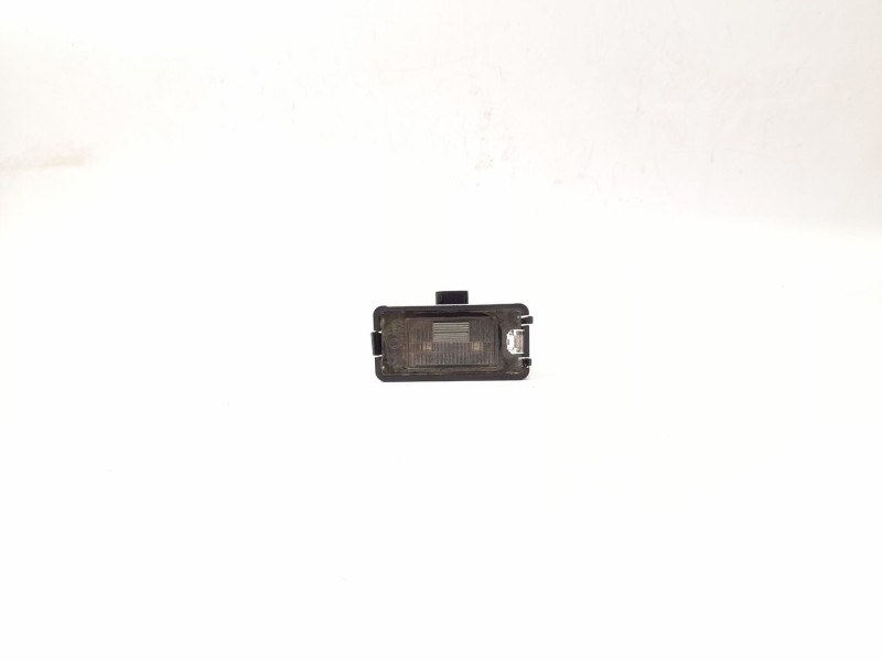 Recambio de piloto matricula para seat ibiza (6l1) 1.4 tdi referencia OEM IAM 5P0943021  