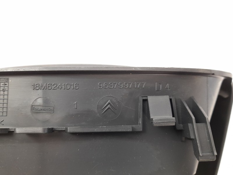 Recambio de moldura para citroën c3 i (fc_, fn_) 1.4 16v hdi referencia OEM IAM 9637997177  