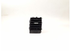 Recambio de rejilla del aire delantera central para nissan nv300 kombi (x82) 1.6 dci 125 referencia OEM IAM 226979  