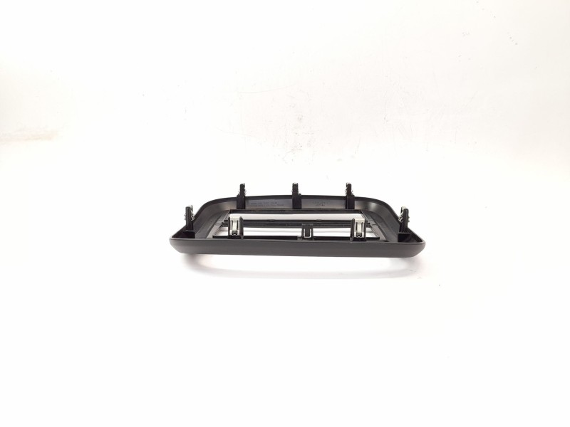 Recambio de moldura para nissan nv300 kombi (x82) 1.6 dci 125 referencia OEM IAM 682603912R  
