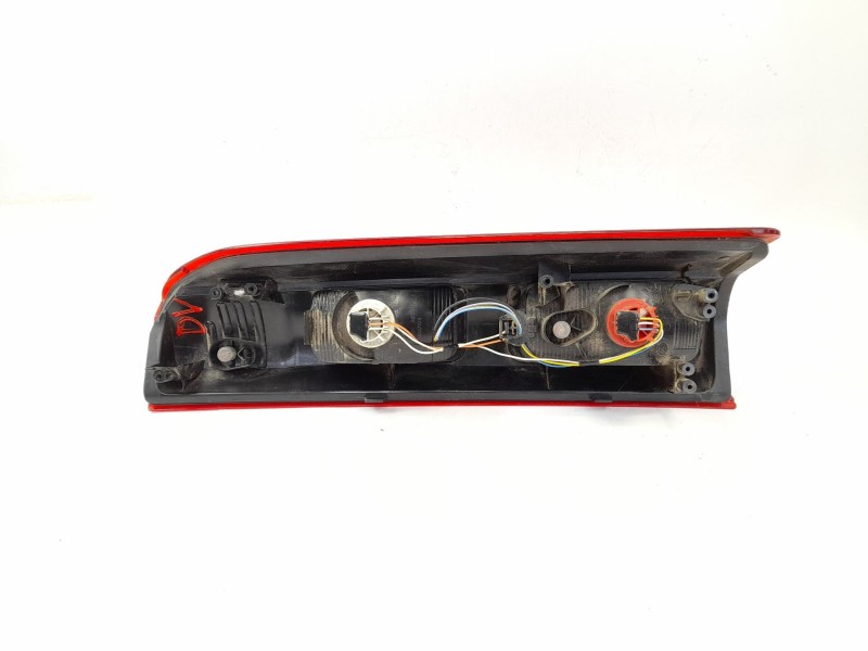 Recambio de piloto trasero izquierdo para nissan nv300 kombi (x82) 1.6 dci 125 referencia OEM IAM 93867974  