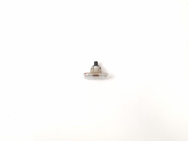 Recambio de piloto lateral izquierdo para nissan nv300 kombi (x82) 1.6 dci 125 referencia OEM IAM 261658184R  
