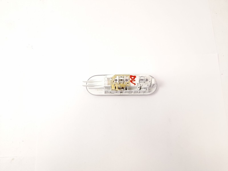 Recambio de luz interior para nissan nv300 kombi (x82) 1.6 dci 125 referencia OEM IAM 8200439421  