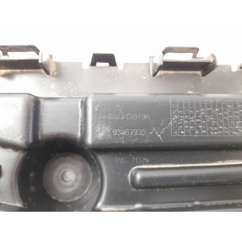 Recambio de soporte paragolpes trasero para nissan nv300 kombi (x82) 1.6 dci 125 referencia OEM IAM 852243619R  