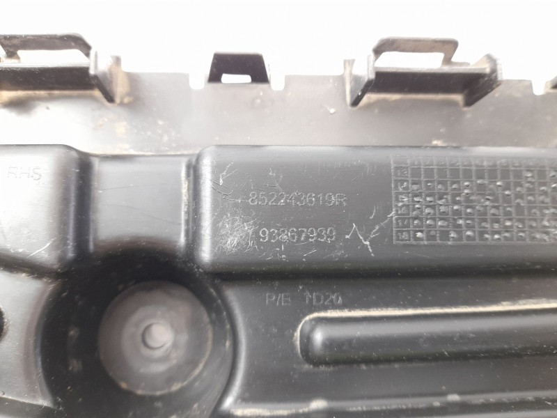 Recambio de soporte paragolpes trasero para nissan nv300 kombi (x82) 1.6 dci 125 referencia OEM IAM 852243619R  