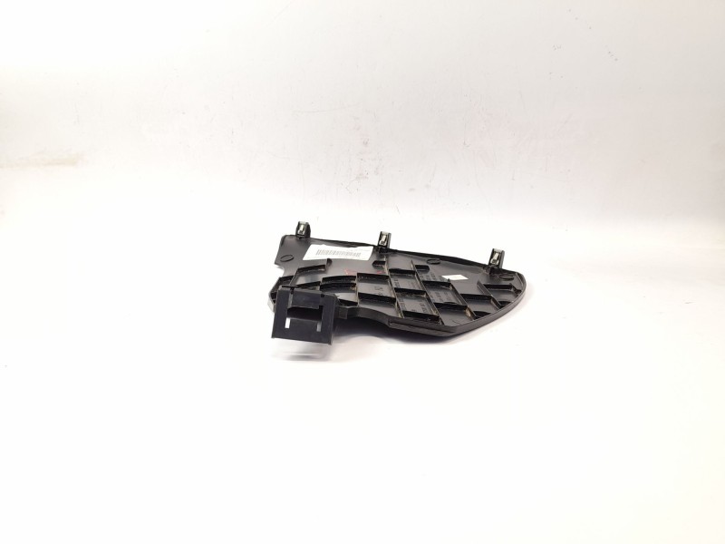 Recambio de moldura para nissan nv300 kombi (x82) 1.6 dci 125 referencia OEM IAM 689200230R  
