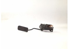 Recambio de pedal acelerador para renault trafic ii furgón (fl) 2.5 dti referencia OEM IAM 7700313060   2