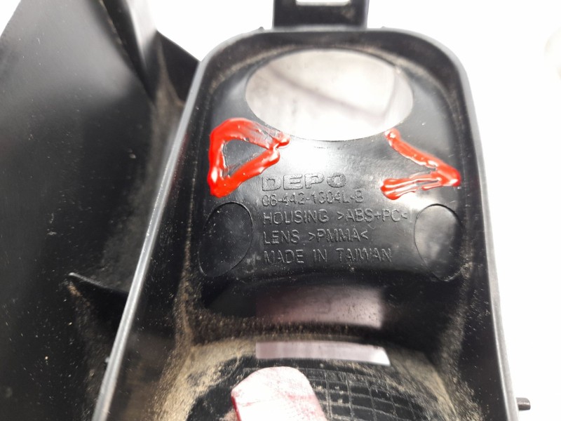 Recambio de piloto trasero izquierdo paragolpes para renault trafic ii furgón (fl) 2.5 dti referencia OEM IAM 084421304LB  