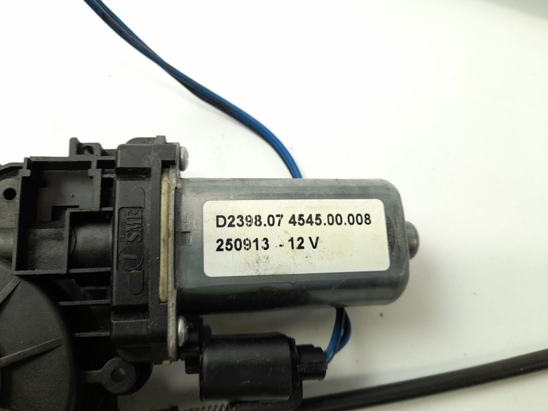 Recambio de elevalunas delantero izquierdo para renault trafic ii furgón (fl) 2.5 dti referencia OEM IAM D239807  