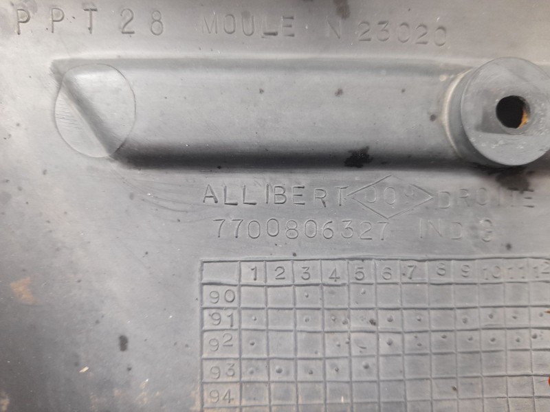Recambio de moldura para renault express furgoneta/monovolumen (f40_, g40_) 1.6 d (f404) referencia OEM IAM 7700806327  