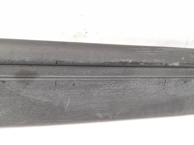 Recambio de moldura para renault express furgoneta/monovolumen (f40_, g40_) 1.6 d (f404) referencia OEM IAM 7700806331  