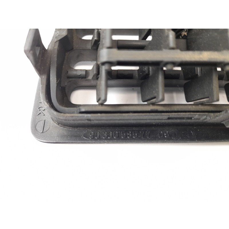 Recambio de rejilla del aire delantera derecha para peugeot 406 coupé (8c) 2.0 16v referencia OEM IAM 9636058577  