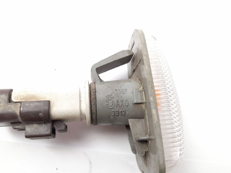 Recambio de piloto lateral izquierdo para peugeot 406 coupé (8c) 2.0 16v referencia OEM IAM 33073312  