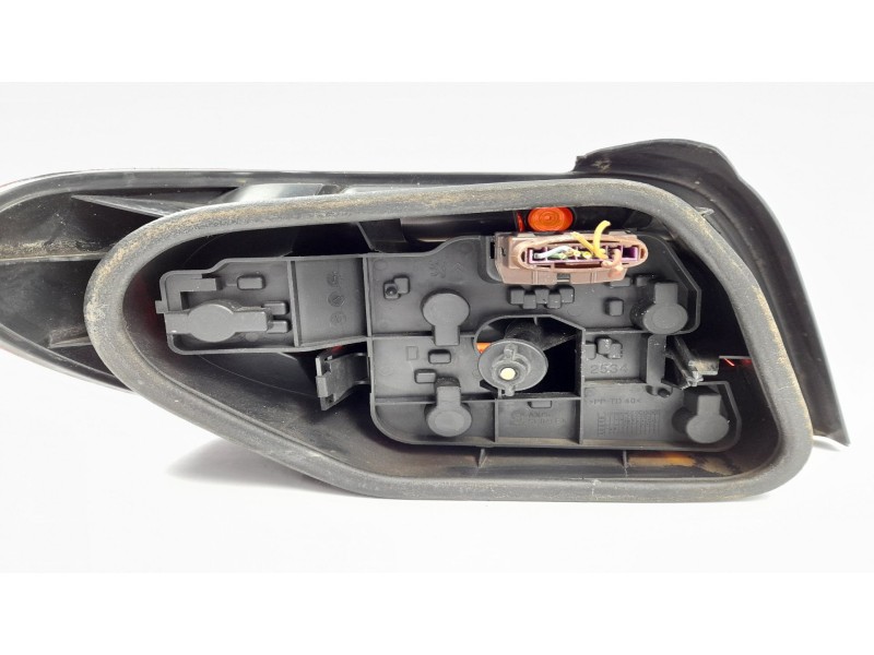 Recambio de piloto trasero derecho para citroen xsara coupé (n0) 1.9 td referencia OEM IAM 2534D  