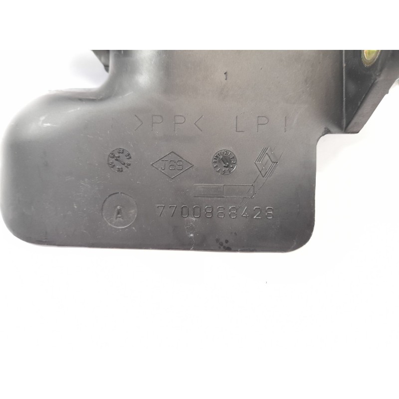 Recambio de tubo admision para renault megane i classic (la0) 1.9 dti (la08, la0n) referencia OEM IAM 7700868428  