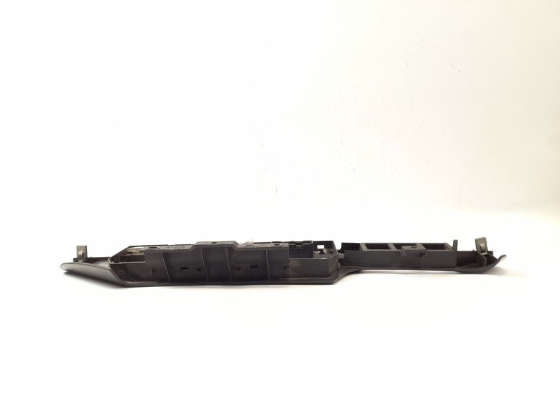 Recambio de moldura para citroën jumpy 1.9 d referencia OEM IAM 1478529077  