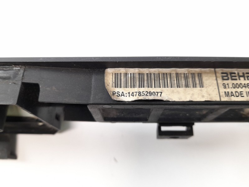 Recambio de moldura para citroën jumpy 1.9 d referencia OEM IAM 1478529077  