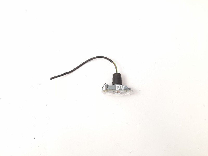 Recambio de piloto lateral derecho para audi a4 avant (8e) 1.8 t referencia OEM IAM 8E0949127  