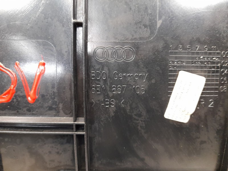 Recambio de guarnecido puerta delantera izquierda para audi a4 avant (8e) 1.8 t referencia OEM IAM 8E1867105  