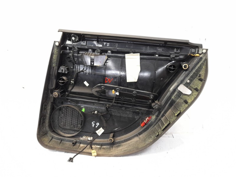 Recambio de guarnecido puerta trasera izquierda para audi a4 avant (8e) 1.8 t referencia OEM IAM 8E0867305  