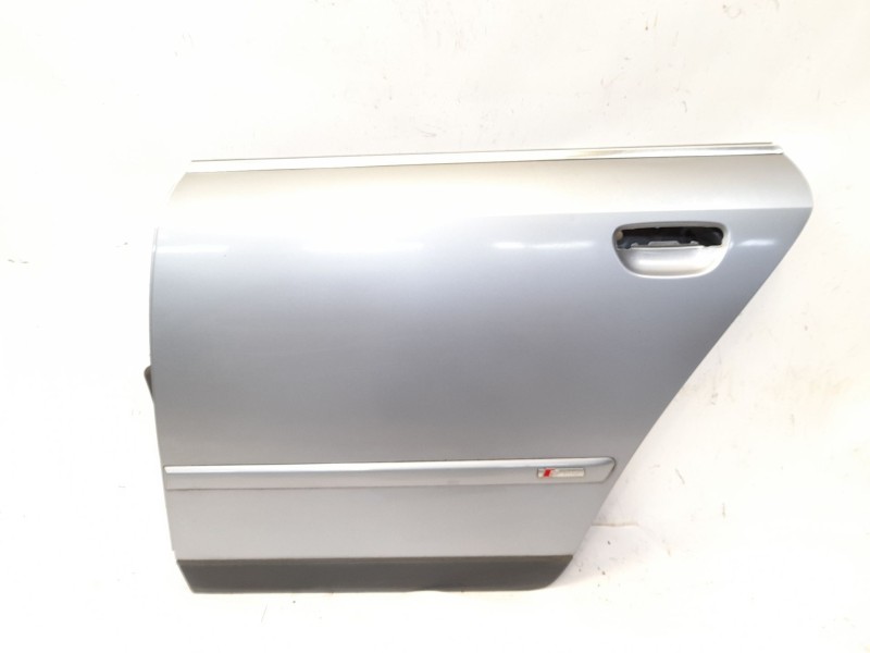 Recambio de puerta trasera izquierda para audi a4 avant (8e) 1.8 t referencia OEM IAM   