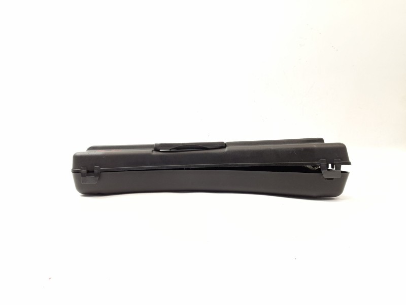 Recambio de herramientas para audi a4 avant (8e) 1.8 t referencia OEM IAM 8E0012111  