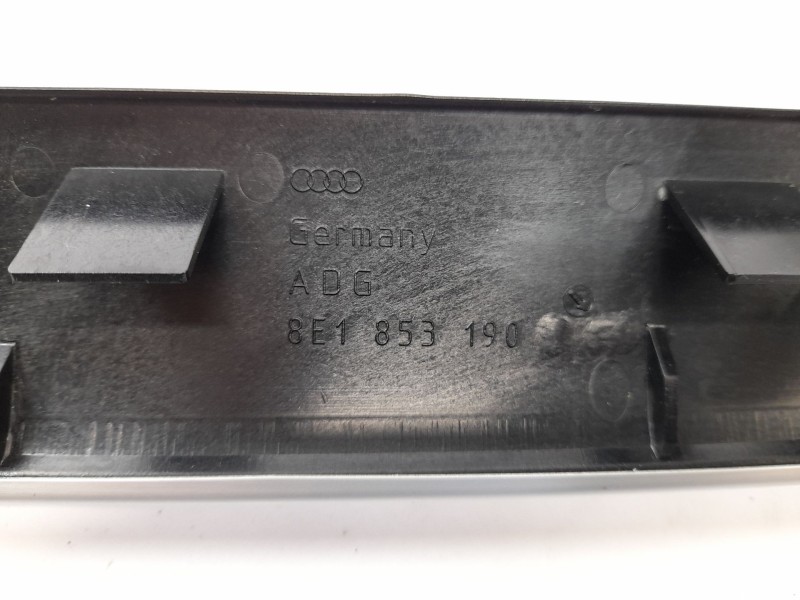 Recambio de moldura para audi a4 avant (8e) 1.8 t referencia OEM IAM 8E1853190  