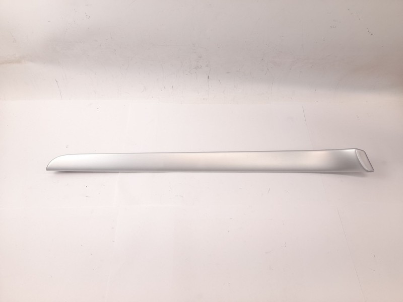 Recambio de moldura para audi a4 avant (8e) 1.8 t referencia OEM IAM 8E0867410  