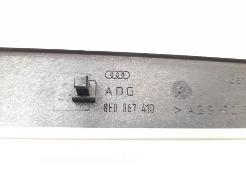 Recambio de moldura para audi a4 avant (8e) 1.8 t referencia OEM IAM 8E0867410  