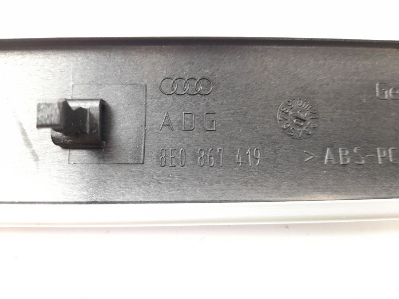 Recambio de moldura para audi a4 avant (8e) 1.8 t referencia OEM IAM 8E0867419  