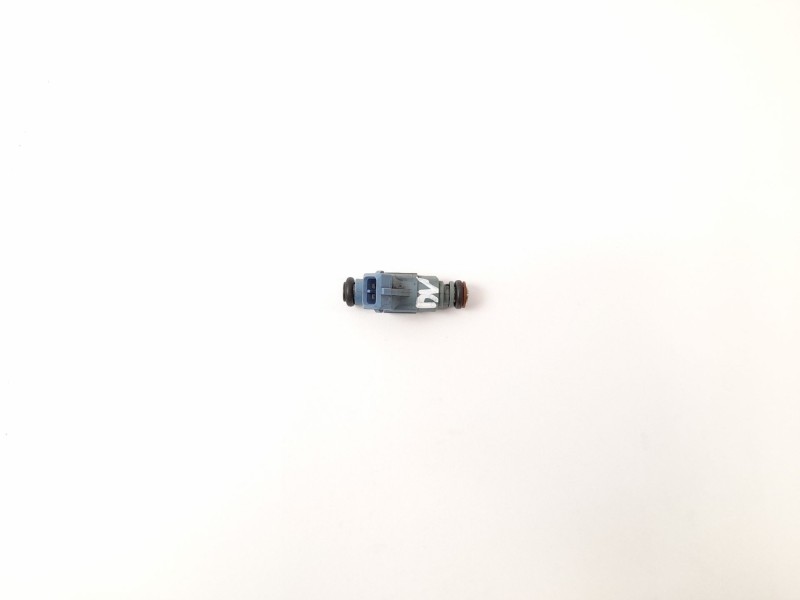 Recambio de inyector para audi a4 avant (8e) 1.8 t referencia OEM IAM 06B133551N  