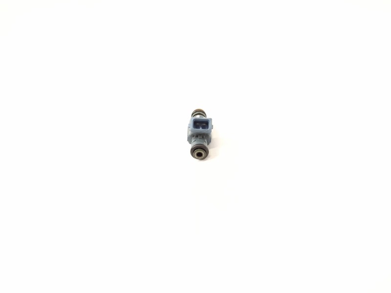 Recambio de inyector para audi a4 avant (8e) 1.8 t referencia OEM IAM 06B133551N  