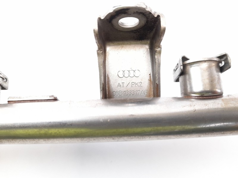 Recambio de rampa inyectora para audi a4 avant (8e) 1.8 t referencia OEM IAM 06B133317AF  