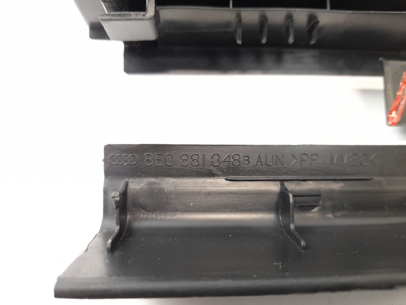 Recambio de moldura para audi a4 avant (8e) 1.8 t referencia OEM IAM 8E0881348  