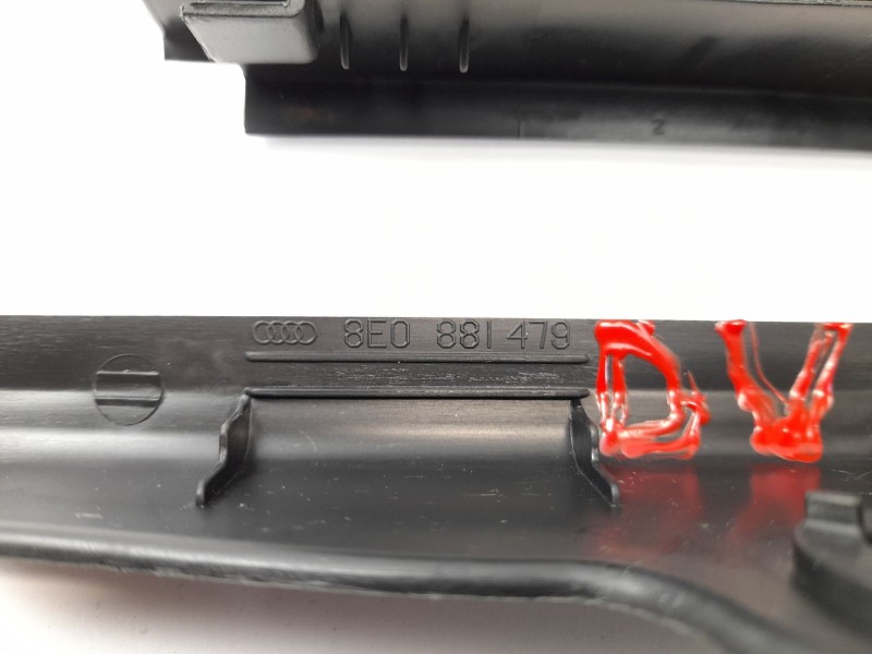Recambio de moldura para audi a4 avant (8e) 1.8 t referencia OEM IAM 8E0881479  