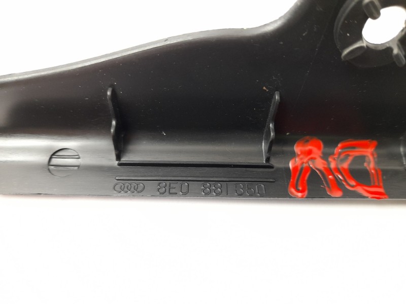 Recambio de moldura para audi a4 avant (8e) 1.8 t referencia OEM IAM 8E0881350  
