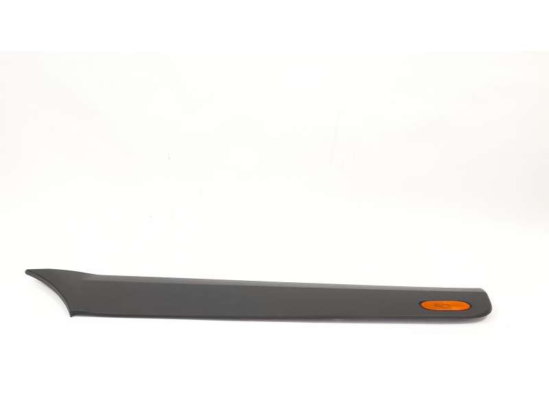 MOLDURA A9066903400 