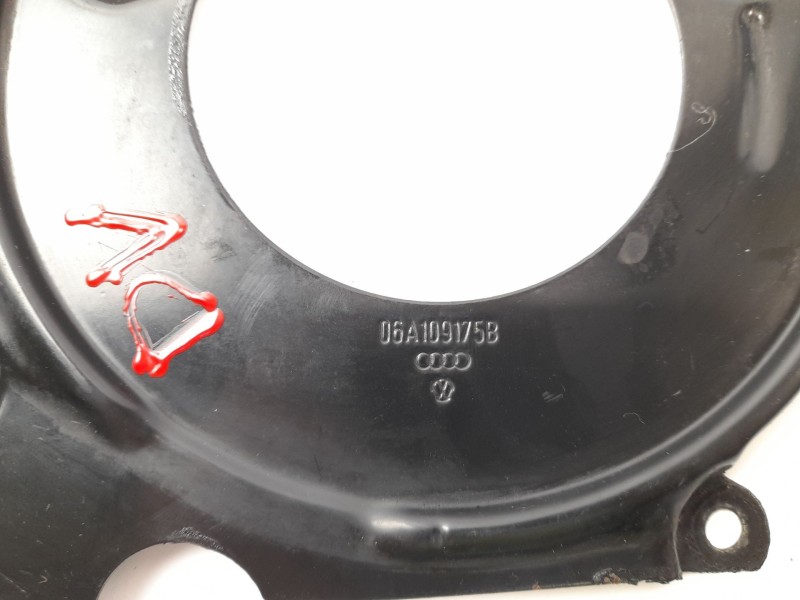 Recambio de tapa distribucion para audi a4 avant (8e) 1.8 t referencia OEM IAM 06A109175B  